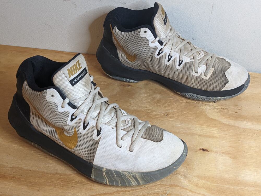 Nike Air Integrate Athletic Shoes 898453-101 High Top, Men’s Size 7.5 White Gold